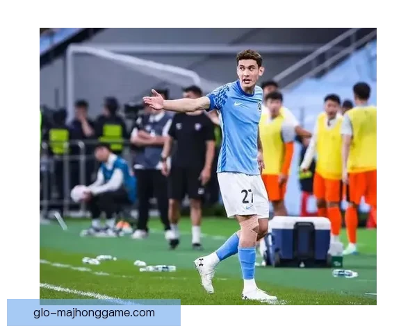 越南球员拳打拜合拉木致歉难挽败局球队零比三告负赛场风波纪律代价